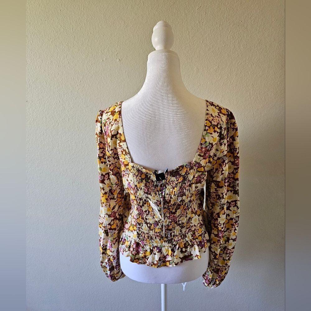 NWT Sanctuary V-Neck Cropped Blouse With Drawstring Medium - Picture 5 of 9